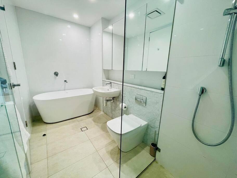 Apartment Spr Service Chatswood 2 Bedrooms 3 Beds