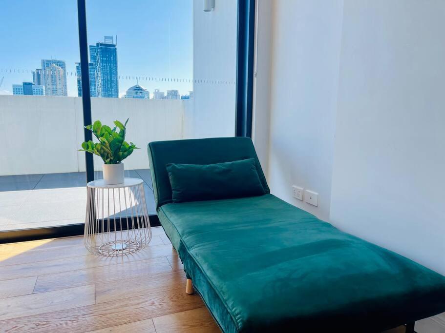 Apartment Spr Service Chatswood 2 Bedrooms 3 Beds *